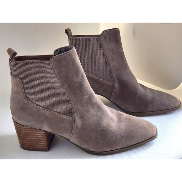 BOOTS/SHOES-ANKLE-Anne Klein-iFlex-Slip On-Parson-Tan Suede-Block Heel-Size 7M - Picture 1 of 16